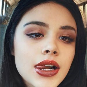 Meet your Posher, Faith